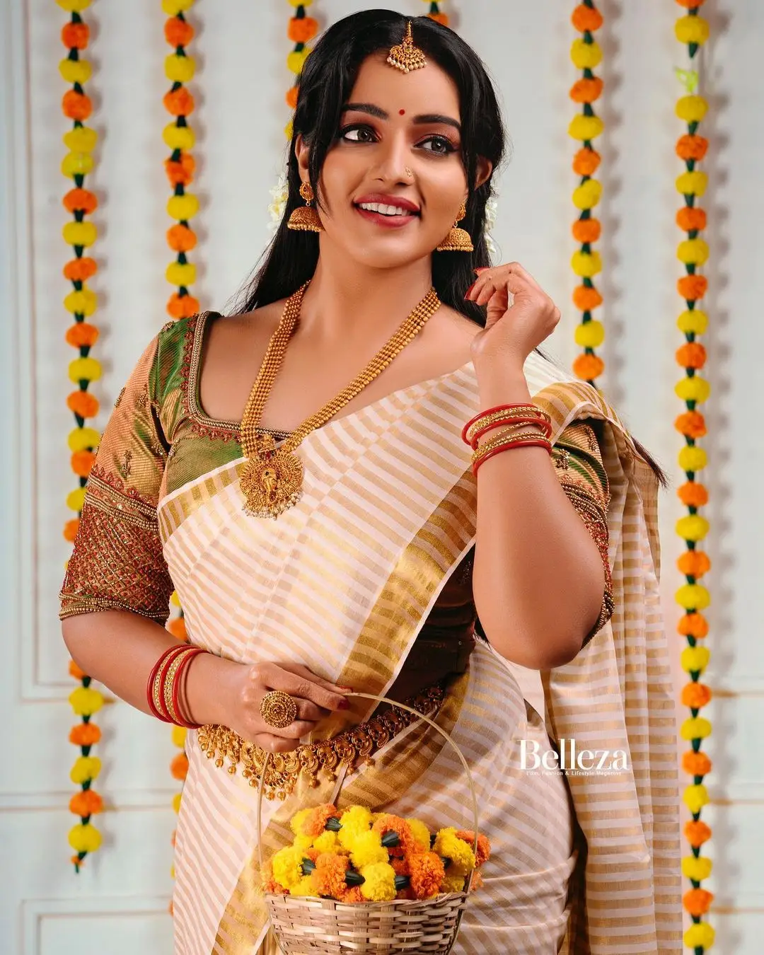 MALAVIKA MENON IN SOUTH INDIAN TRADITIONAL WHITE SAREE GREEN BLOUSE